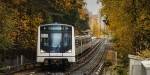 White metro train 5 to Sognsvann.