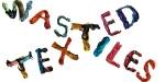 bilde/logo der det står "wasted textiles" med fotograferte bokstaver, som består av klær og sko
