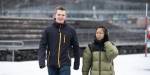 Adolescent boy and girl walking in Oslo. Snow on the ground and winter jackets on. Photo: S.B. Vold / Ungdata