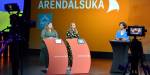 Marlen Rendall Berg, ordførar i Fauske, og Oleksandra Deineko, NIBR-forskar på hovudscena under Arendalsuka saman med ordstyrar Asta Busingye Lydersen.